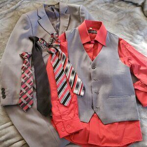 Boys Bocaccio 5-Piece Suit Set Gray with Red Shirt & Ties – Size 10